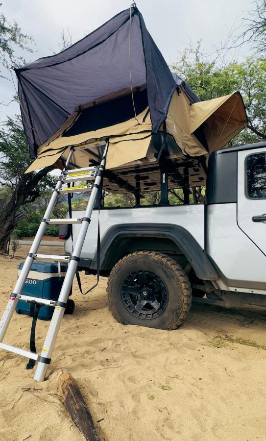 Explore Maui'S Diverse Campgrounds And Uncover The Island'S Beauty From Fresh Perspectives Every Day As You Journey With Aloha Glamp'S Great Jeep Equipped With A Rooftop Tent Paia Bagian luar foto