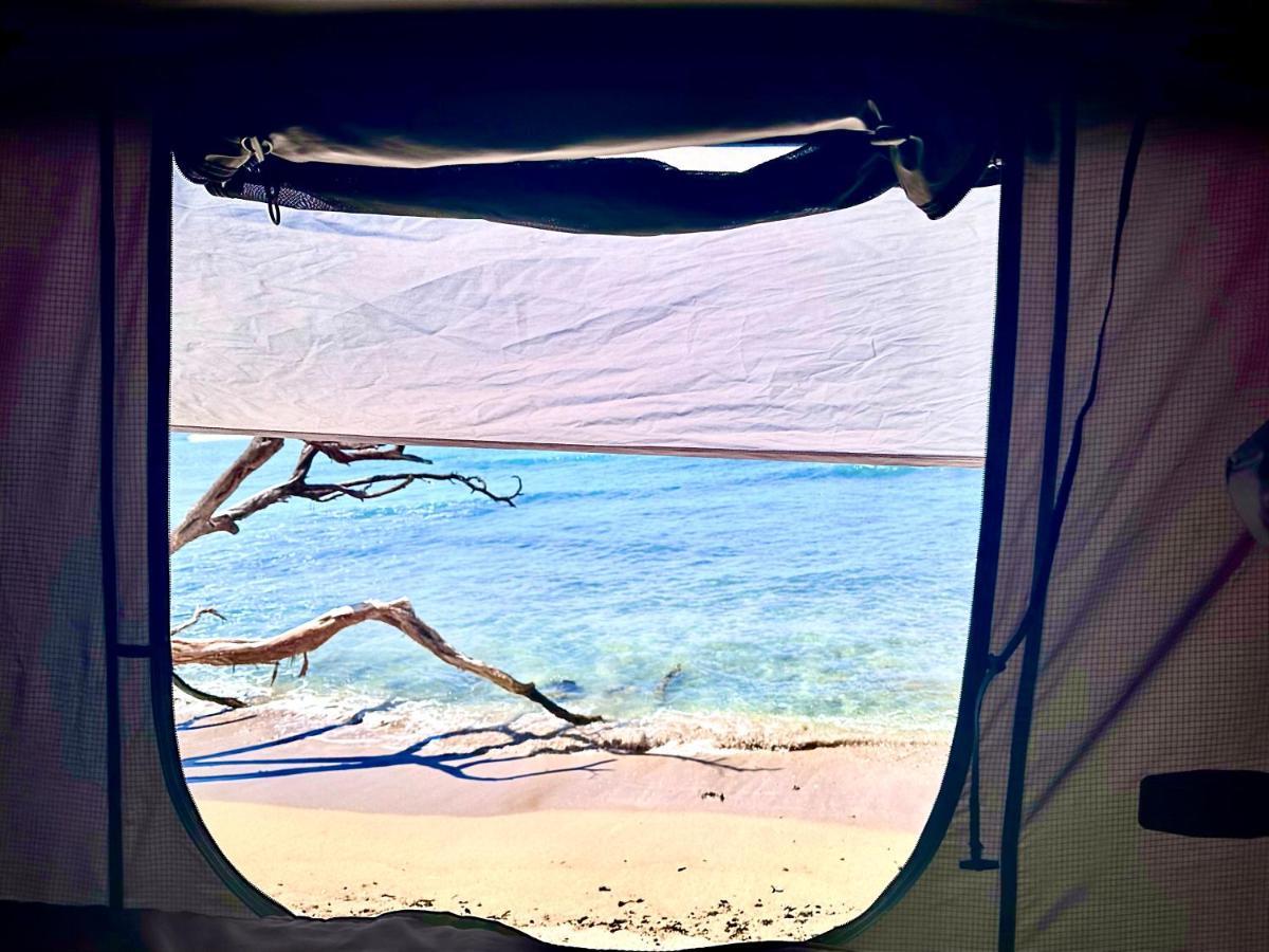 Explore Maui'S Diverse Campgrounds And Uncover The Island'S Beauty From Fresh Perspectives Every Day As You Journey With Aloha Glamp'S Great Jeep Equipped With A Rooftop Tent Paia Bagian luar foto