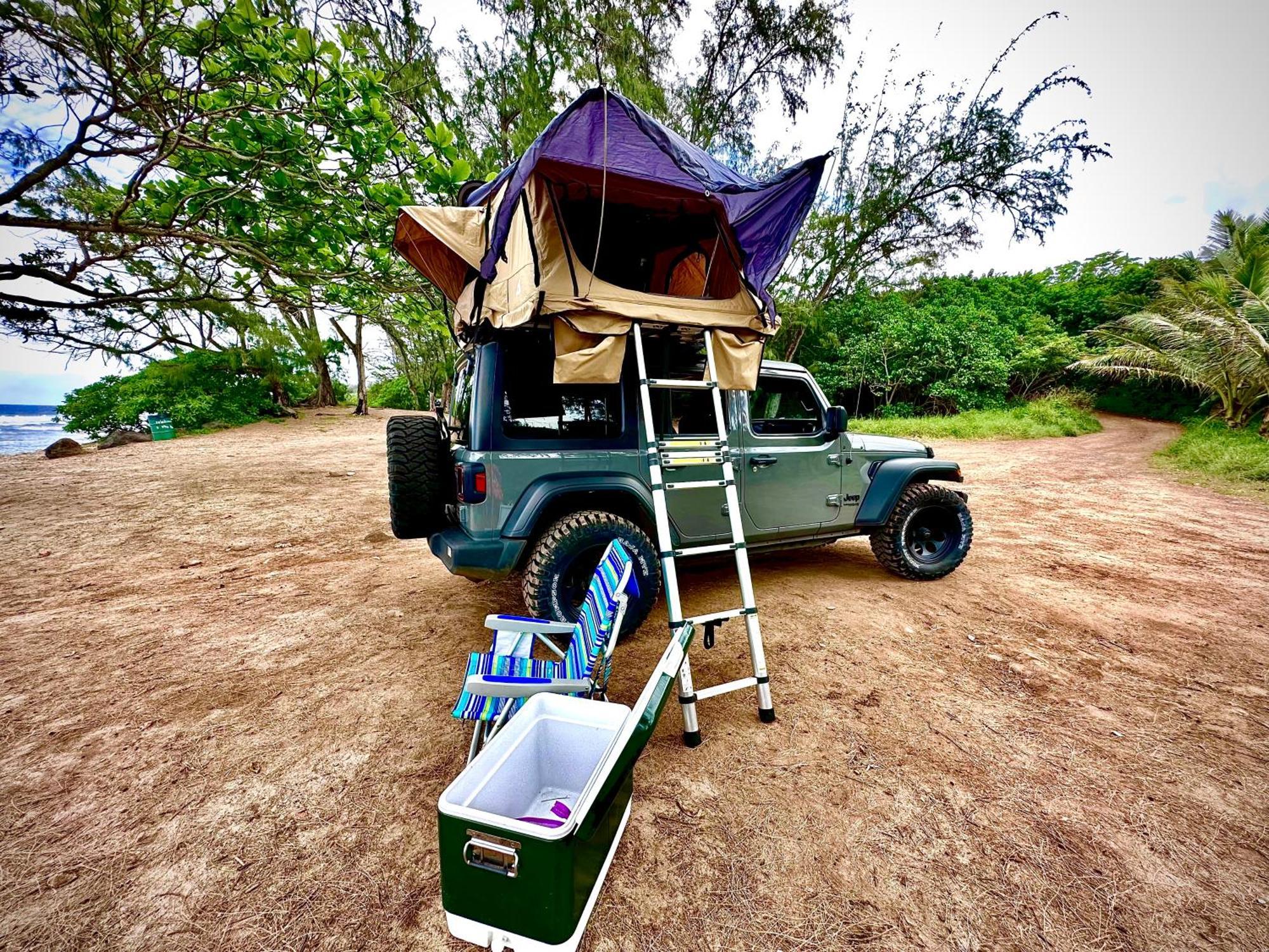 Explore Maui'S Diverse Campgrounds And Uncover The Island'S Beauty From Fresh Perspectives Every Day As You Journey With Aloha Glamp'S Great Jeep Equipped With A Rooftop Tent Paia Bagian luar foto